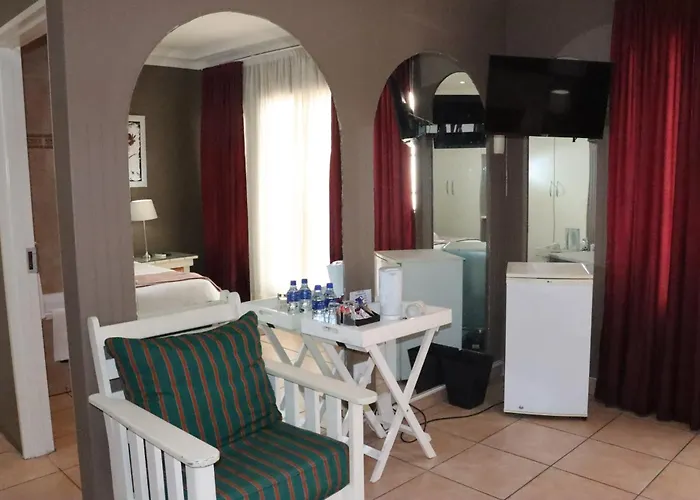 Casa Grande Guest Lodge